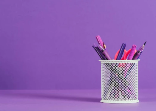 A gravírozott és nyomtatott tollak összehasonlítása - melyiket válassza vállalkozása számára?