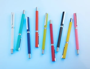 IDEO zselés toll - Fekete