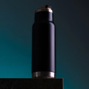 Horten 530 ml-es termikus palack - Fekete